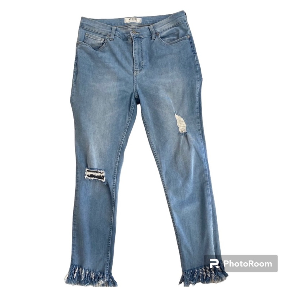 Free People We The Free Light Wash Distressed Frayed Hem Jeans Size 30